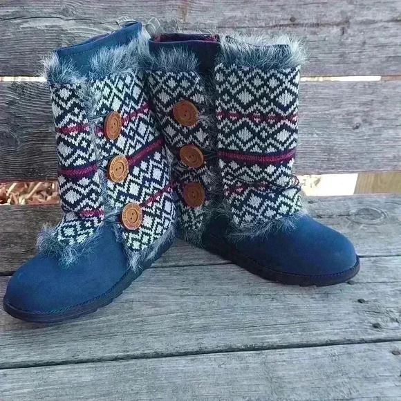 NWT Muk Luks sweater boot - Picture 1 of 6